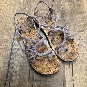 Plaka Flat Palm Leaf Sandals, Women’s 9